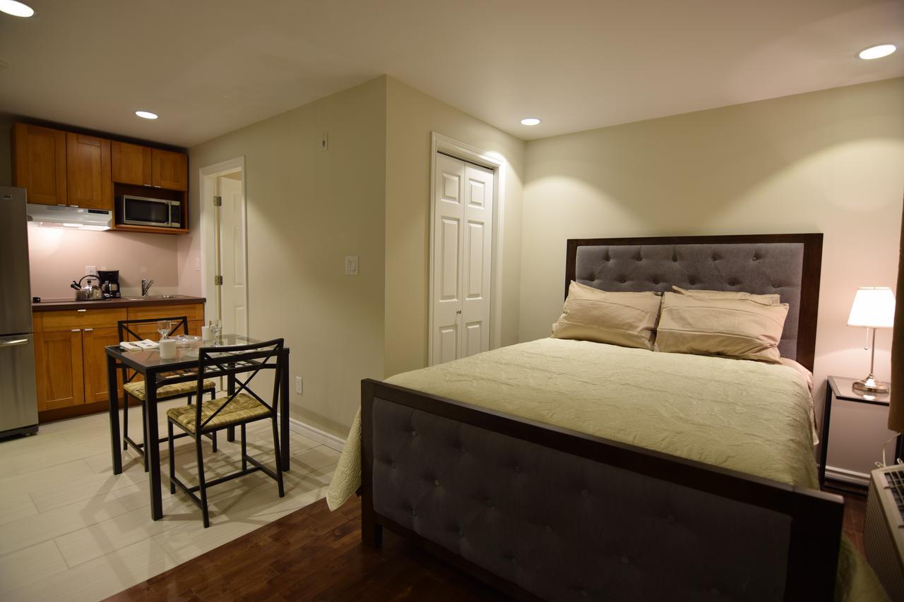 The Lion Inn & Suites Chetwynd Extérieur photo